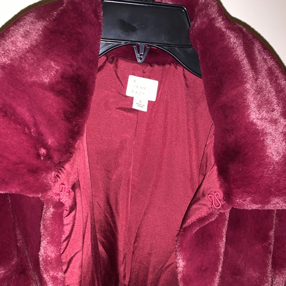 Burgundy Faux fur jacket - Picture 3 of 5
